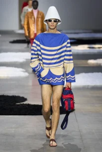 00024-prada-spring-2026-menswear-credit-gorunway