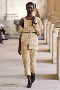 00026-auralee-spring-2026-menswear-credit-gorunway