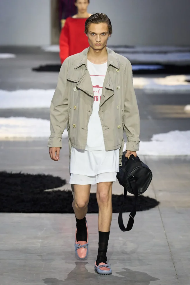 00026-prada-spring-2026-menswear-credit-gorunway