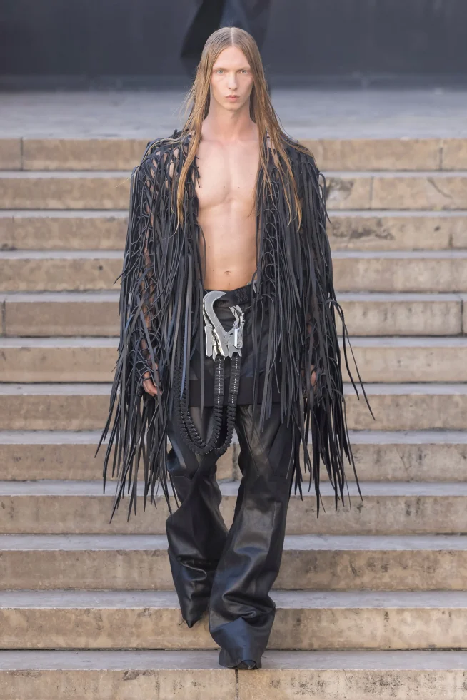 00026-rick-owens-spring-2026-menswear-credit-owenscorp