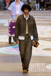 00027-louis-vuitton-spring-2026-menswear-credit-gorunway