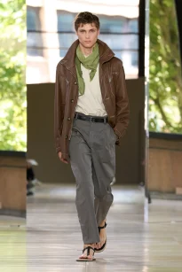 00028-hermes-spring-2026-menswear-credit-gorunway