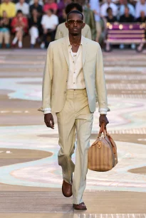 00033-louis-vuitton-spring-2026-menswear-credit-gorunway