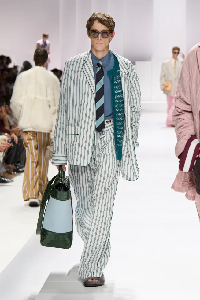 00037-dolce-and-gabbana-spring-2026-menswear-credit-gorunway
