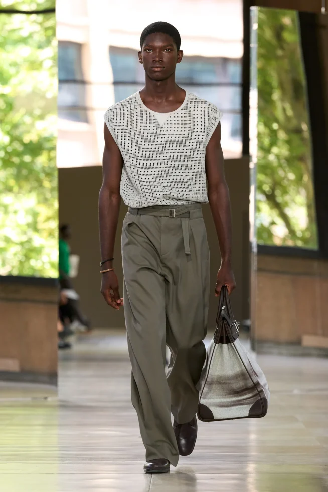 00038-hermes-spring-2026-menswear-credit-gorunway