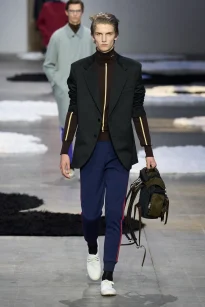 00038-prada-spring-2026-menswear-credit-gorunway