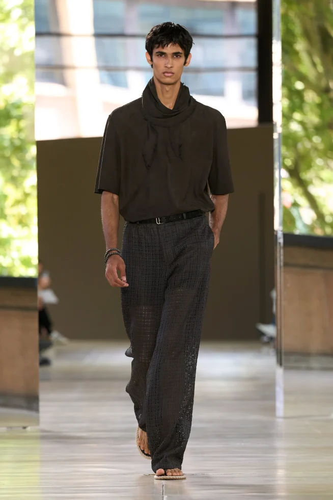 00042-hermes-spring-2026-menswear-credit-gorunway