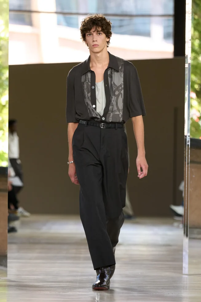 00043-hermes-spring-2026-menswear-credit-gorunway