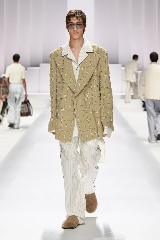 00044-dolce-and-gabbana-spring-2026-menswear-credit-gorunway