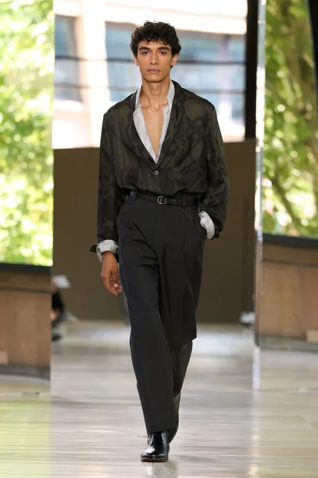 00046-hermes-spring-2026-menswear-credit-gorunway