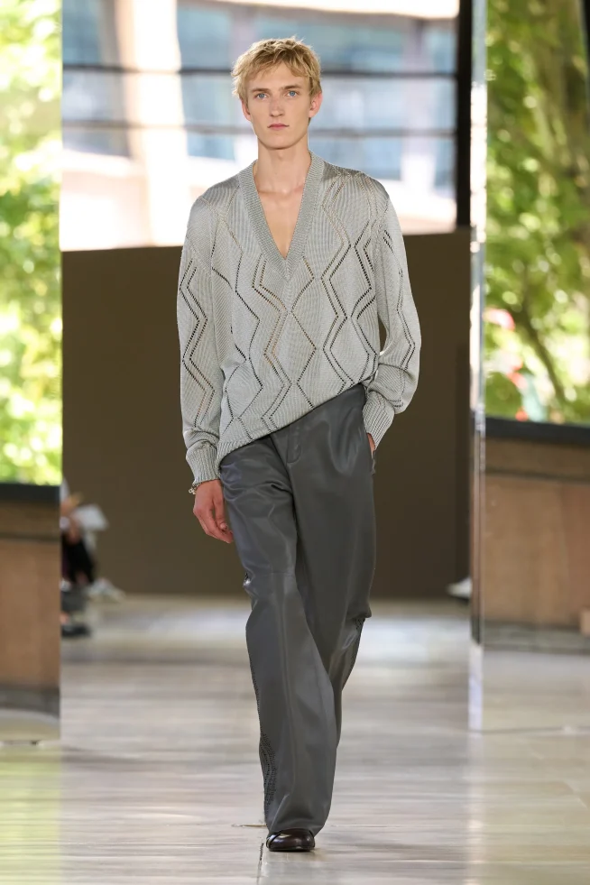 00048-hermes-spring-2026-menswear-credit-gorunway