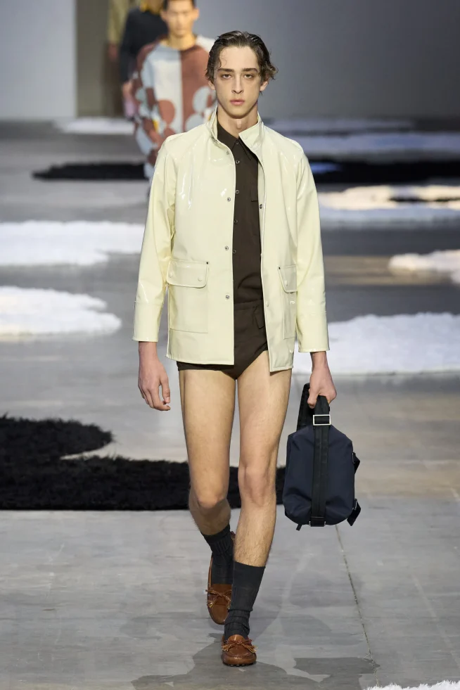 00048-prada-spring-2026-menswear-credit-gorunway