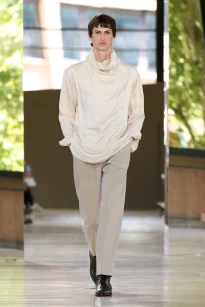 00050-hermes-spring-2026-menswear-credit-gorunway