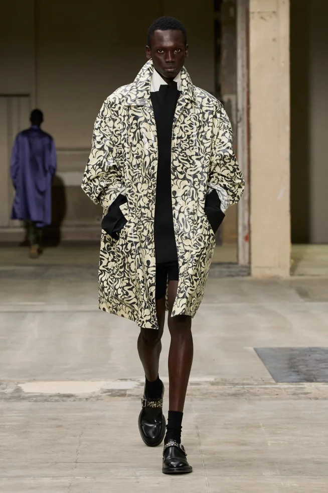 00051-dries-van-noten-spring-2026-menswear-credit-gorunway