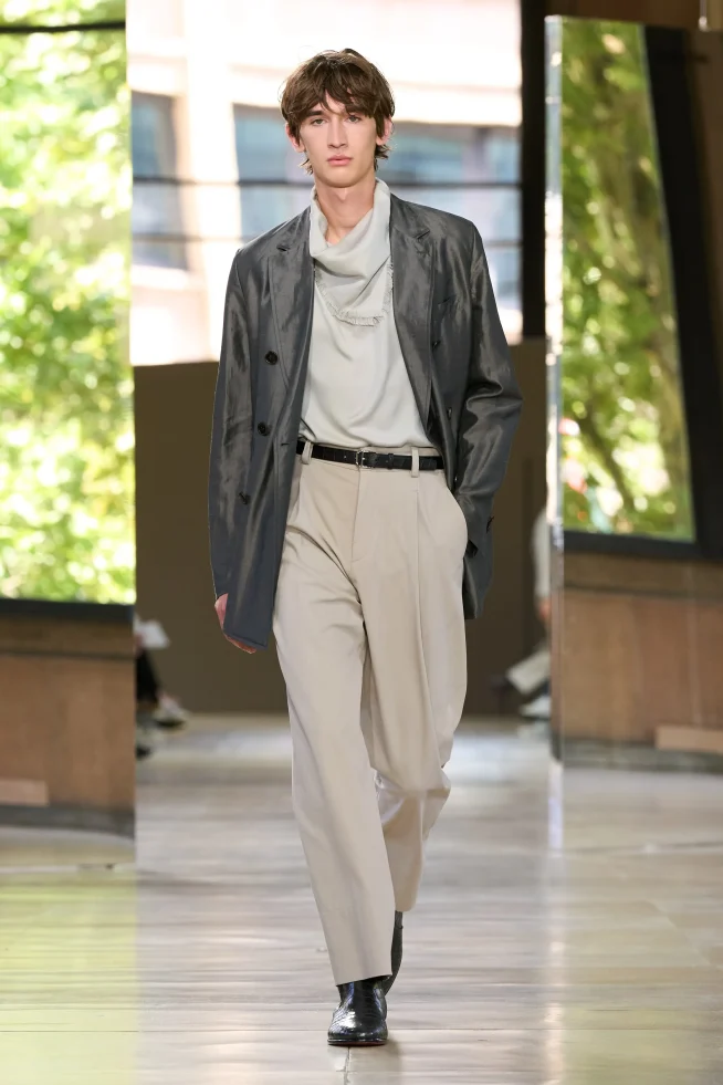 00051-hermes-spring-2026-menswear-credit-gorunway