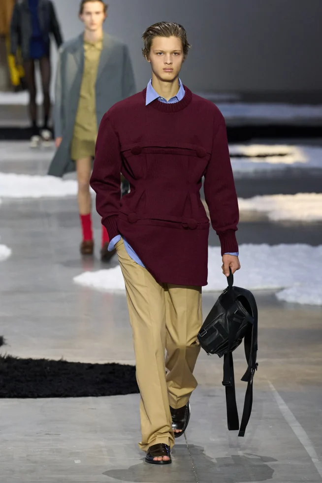 00052-prada-spring-2026-menswear-credit-gorunway