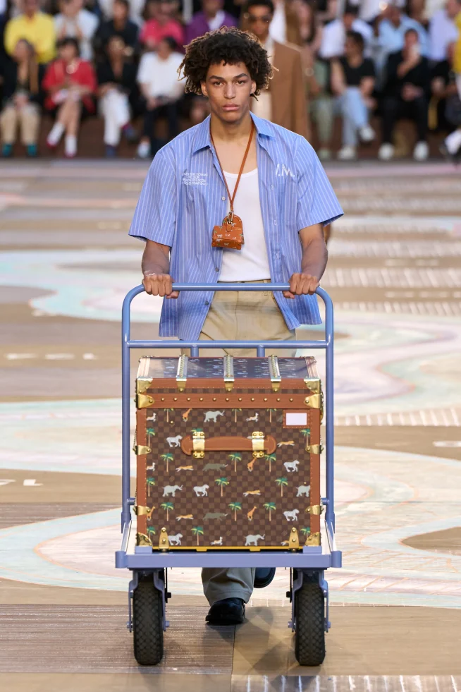 00054-louis-vuitton-spring-2026-menswear-credit-gorunway