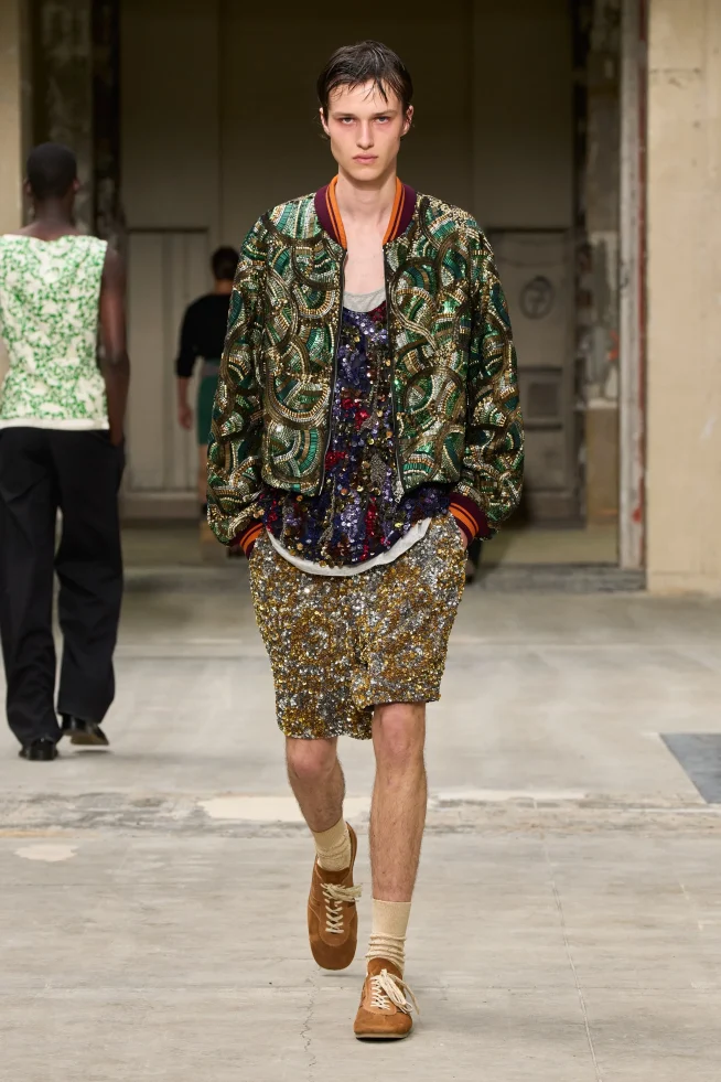 00056-dries-van-noten-spring-2026-menswear-credit-gorunway