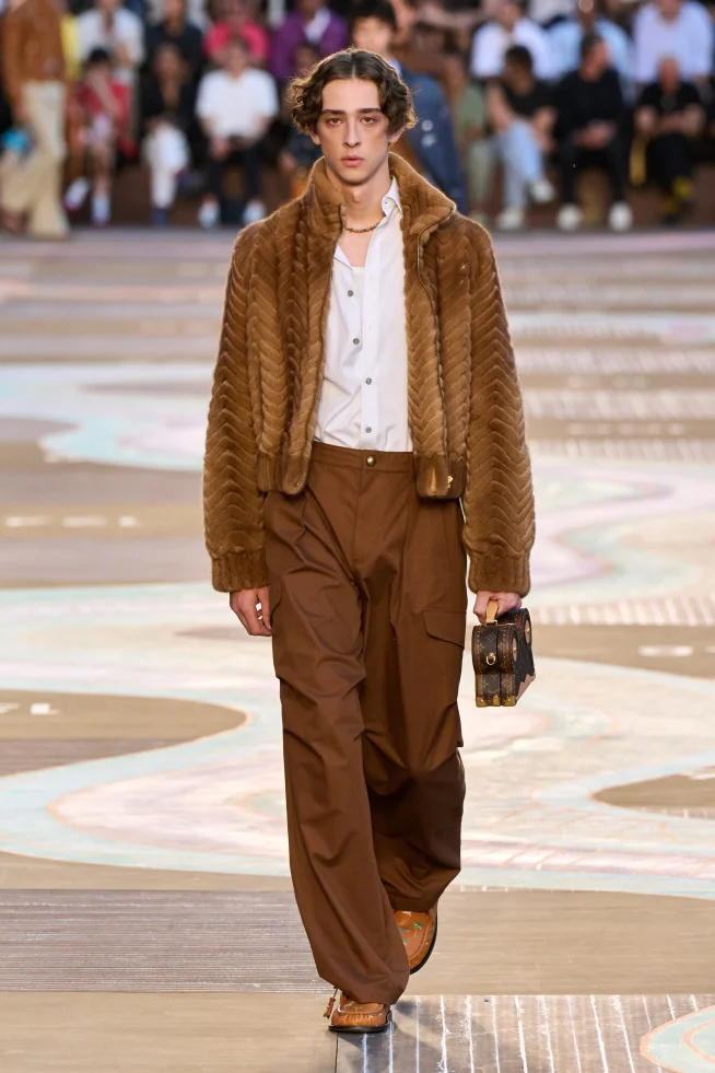 00056-louis-vuitton-spring-2026-menswear-credit-gorunway
