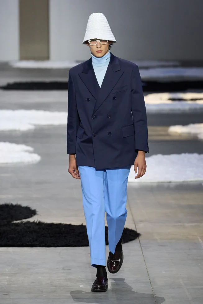 00056-prada-spring-2026-menswear-credit-gorunway