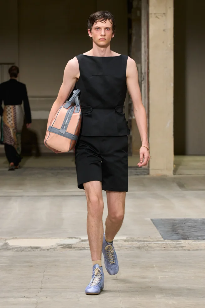 00058-dries-van-noten-spring-2026-menswear-credit-gorunway