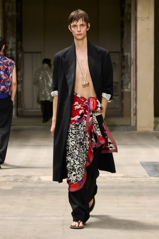 00059-dries-van-noten-spring-2026-menswear-credit-gorunway