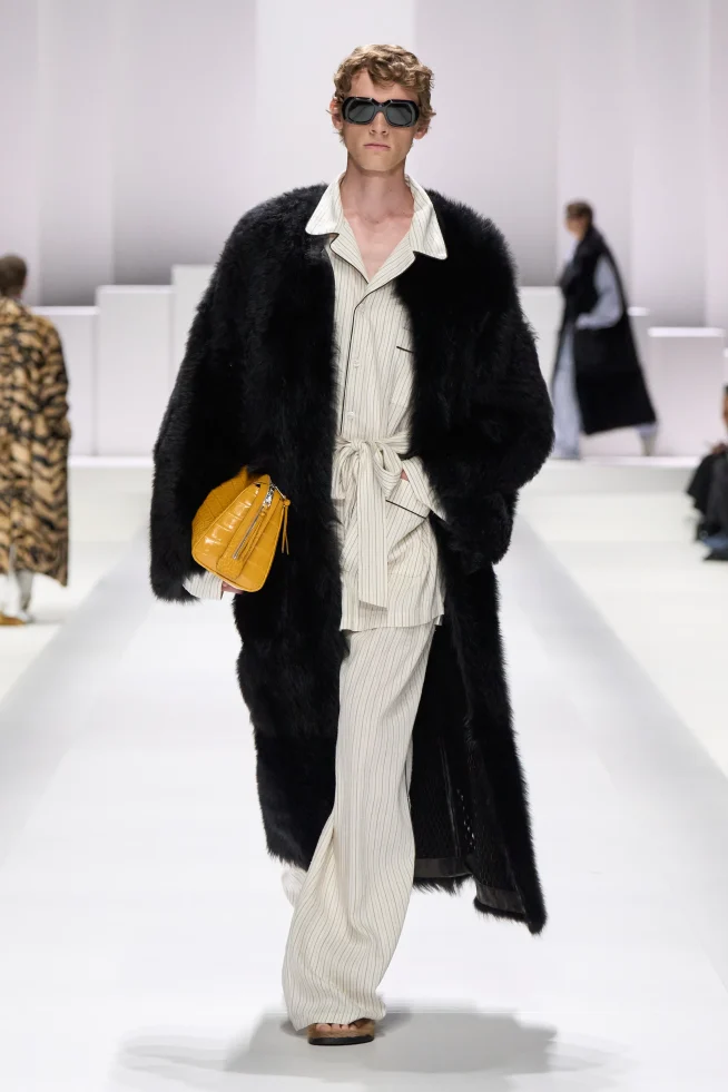 00060-dolce-and-gabbana-spring-2026-menswear-credit-gorunway