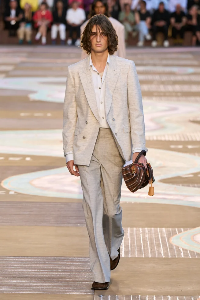 00074-louis-vuitton-spring-2026-menswear-credit-gorunway