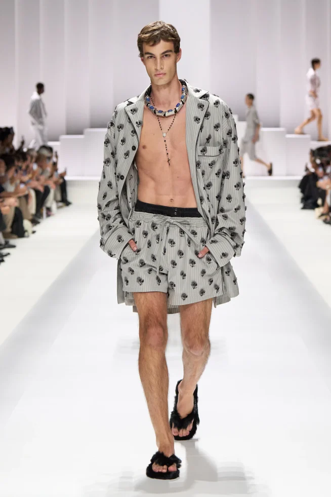 00077-dolce-and-gabbana-spring-2026-menswear-credit-gorunway