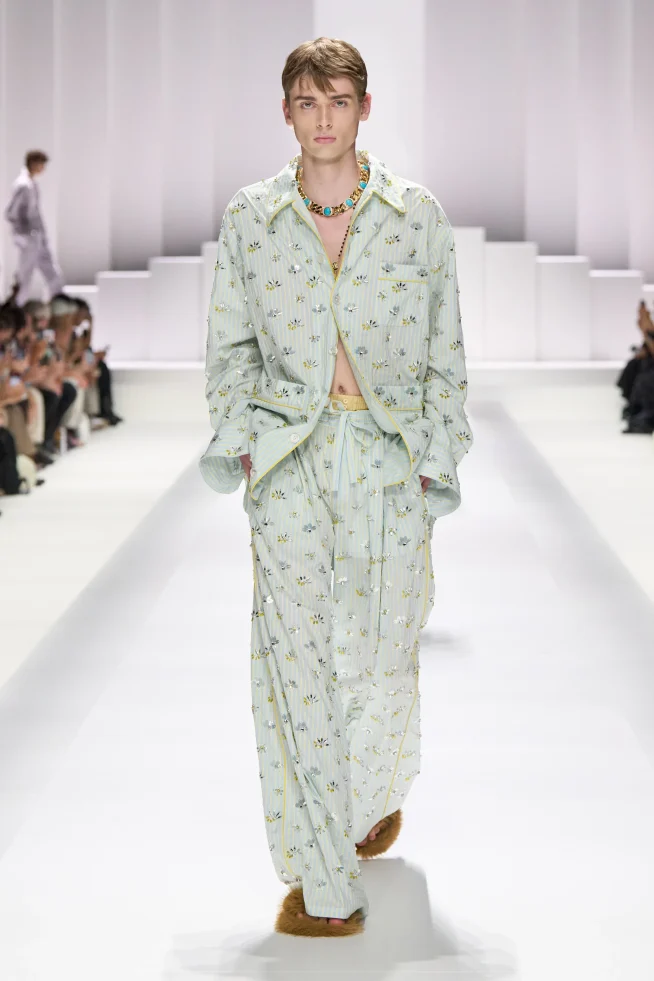 00079-dolce-and-gabbana-spring-2026-menswear-credit-gorunway