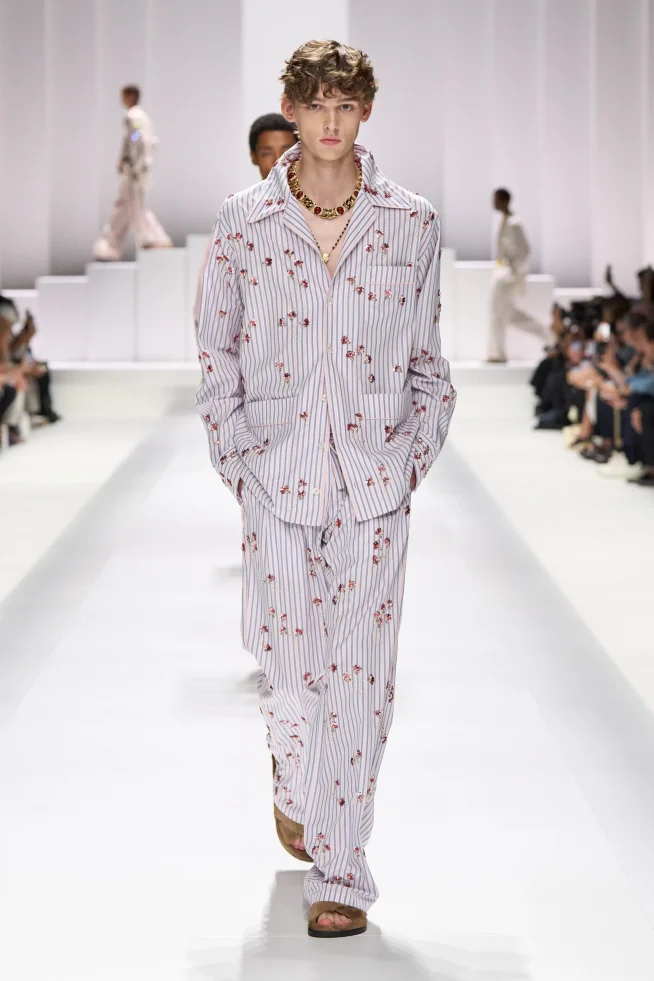 00085-dolce-and-gabbana-spring-2026-menswear-credit-gorunway