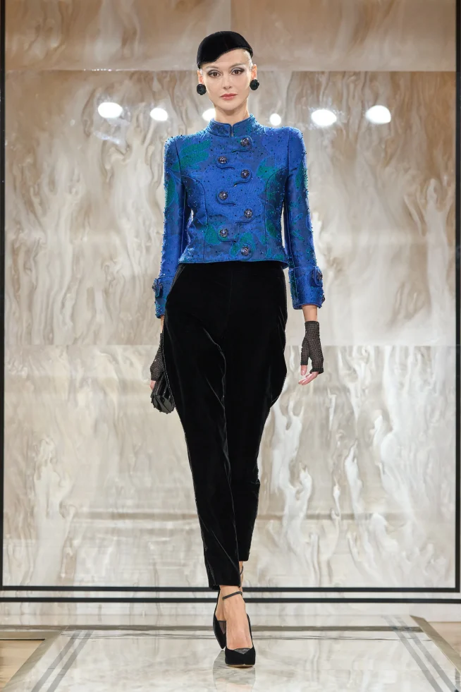 00001-armani-prive-fall-2025-couture-credit-gorunway