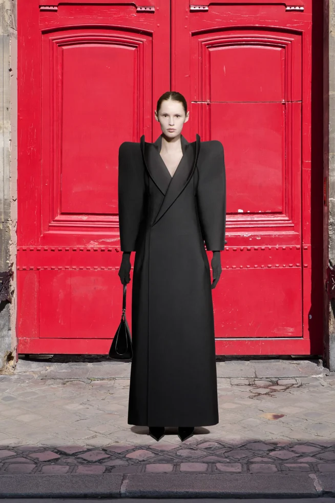 00002-balenciaga-fall-2025-couture-credit-brand