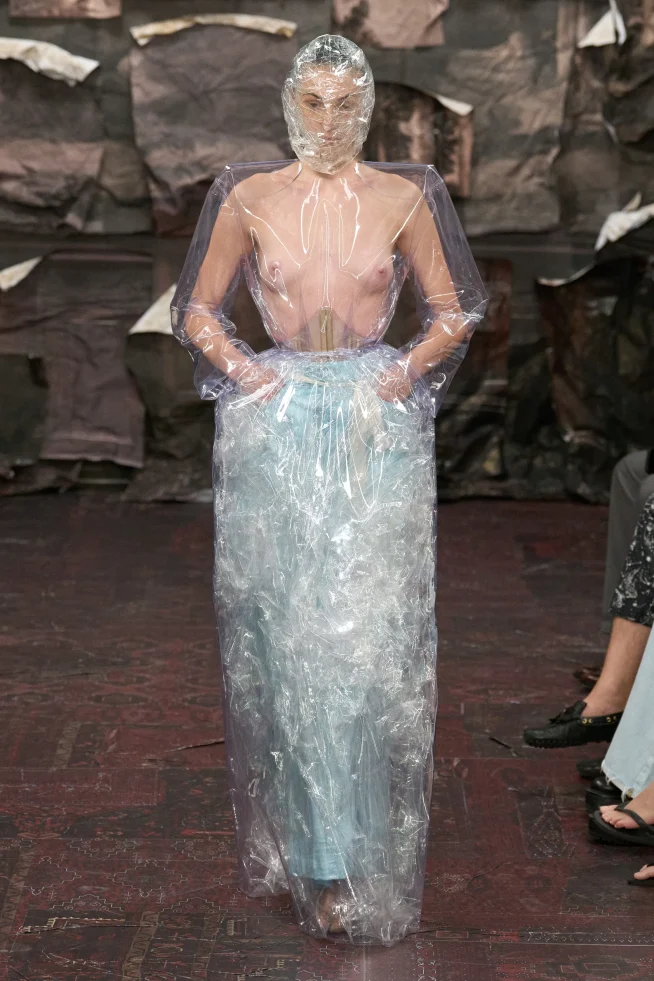 00002-maison-margiela-fall-2025-couture-credit-gorunway