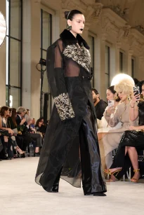 00002-schiaparelli-fall-2025-couture-credit-brand
