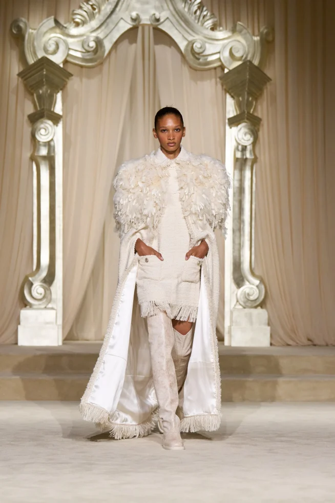 00003-chanel-fall-2025-couture-credit-gorunway