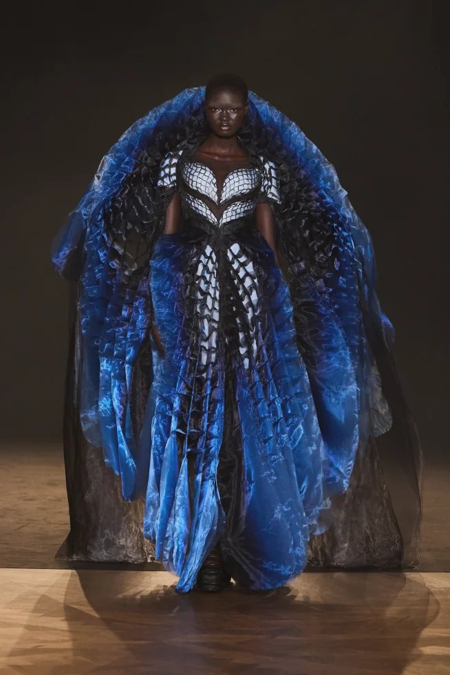 00003-iris-van-herpen-fall-2025-couture-credit-gorunway