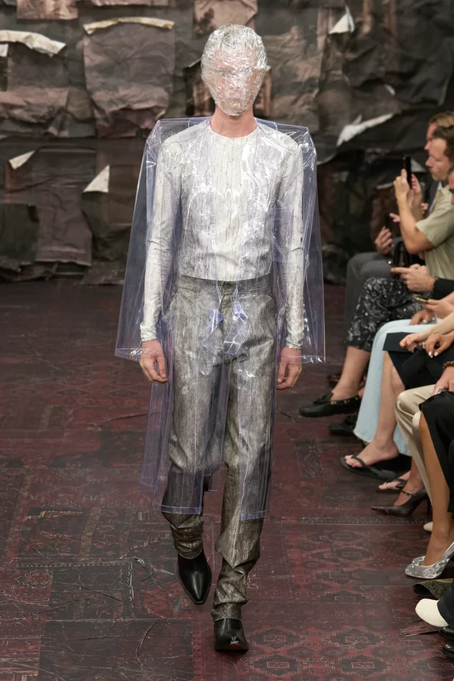00003-maison-margiela-fall-2025-couture-credit-gorunway
