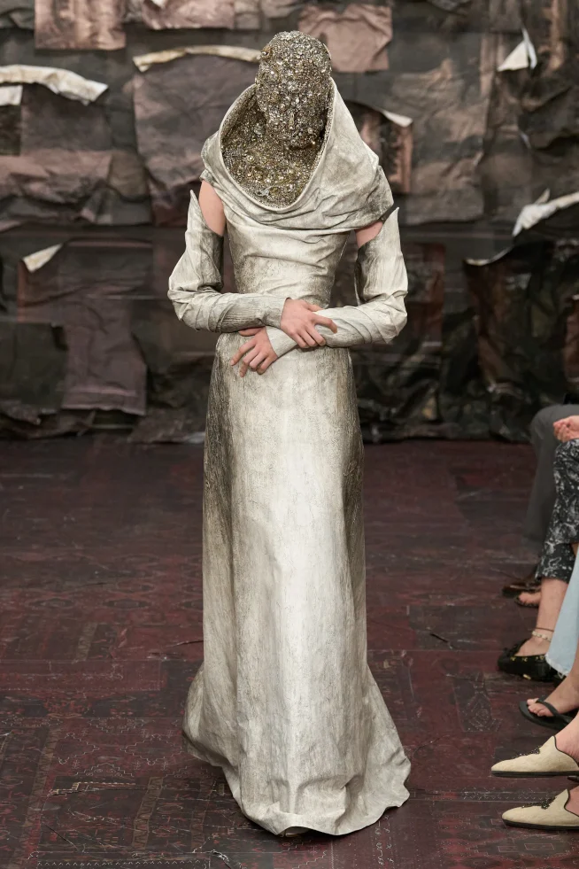 00004-maison-margiela-fall-2025-couture-credit-gorunway