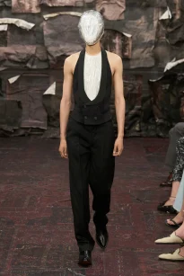 00006-maison-margiela-fall-2025-couture-credit-gorunway