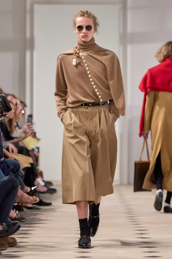 00007-celine-spring-2026-ready-to-wear-credit-gorunway
