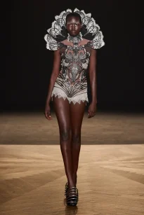 00008-iris-van-herpen-fall-2025-couture-credit-gorunway