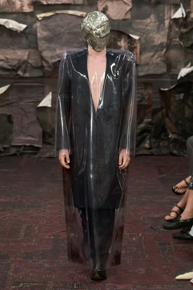 00008-maison-margiela-fall-2025-couture-credit-gorunway