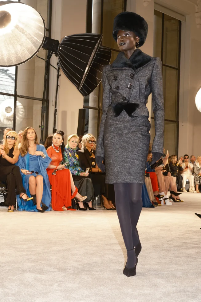 00008-schiaparelli-fall-2025-couture-credit-brand