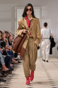 00009-celine-spring-2026-ready-to-wear-credit-gorunway
