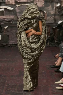 00009-maison-margiela-fall-2025-couture-credit-gorunway