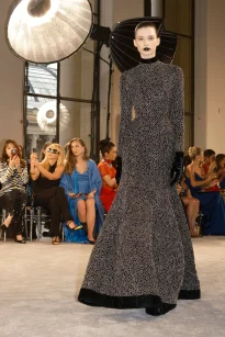 00009-schiaparelli-fall-2025-couture-credit-brand