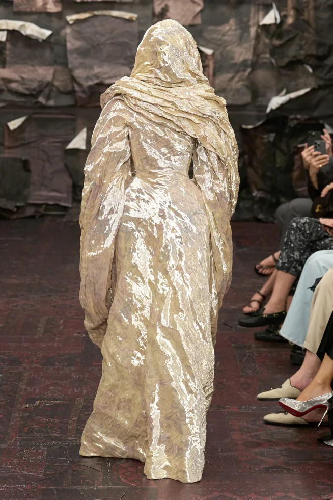 00011-maison-margiela-fall-2025-couture-credit-gorunway