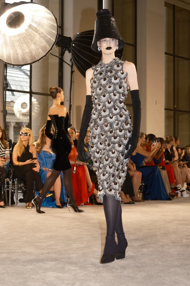 00013-schiaparelli-fall-2025-couture-credit-brand