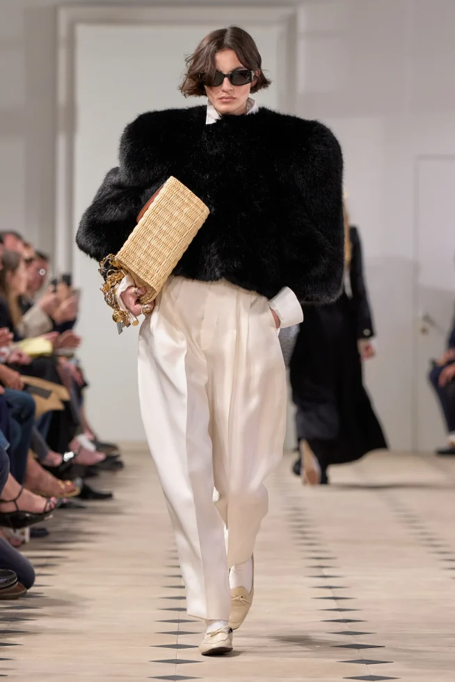 00017-celine-spring-2026-ready-to-wear-credit-gorunway